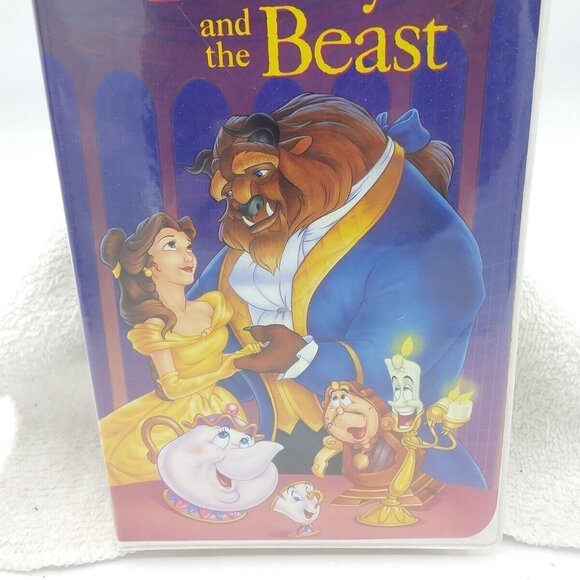 A Walt Disney Classic Beauty and the Beast VHS Clamshell 1992 Belle Family Kids - Picture 3 of 11